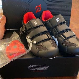 Brand New Peloton Cycling shoes Womens size 7